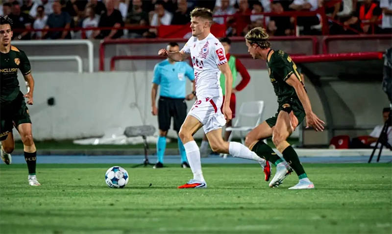 Utrecht tỏ ra mạnh hơn hẳn Zrinjski